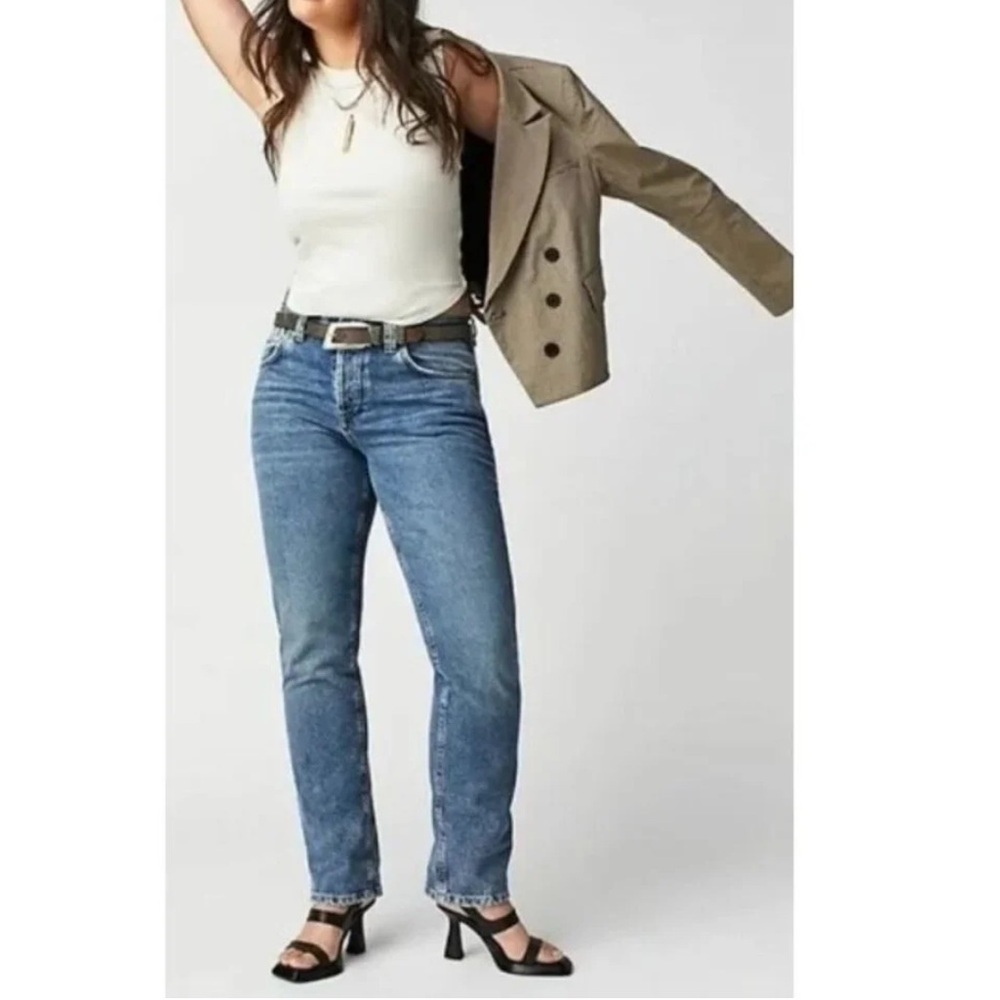 Free People | Women’s medium blue Curvy Siren Low Rise button fly jeans, size 35